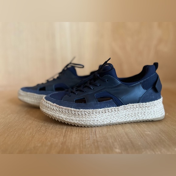 Pajar Navy Espadrilles ~ Size 7.5 - Picture 1 of 8